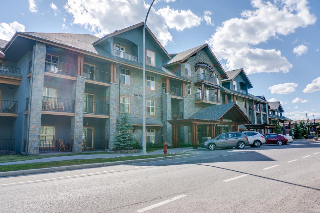 Silver Creek Lodge Canmore Exterior photo